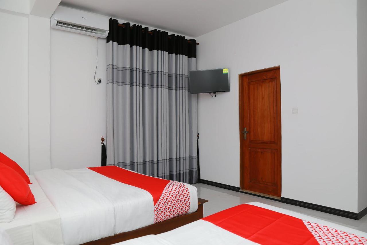 Oyo 278 Hotel Rivelka Kundasale المظهر الخارجي الصورة